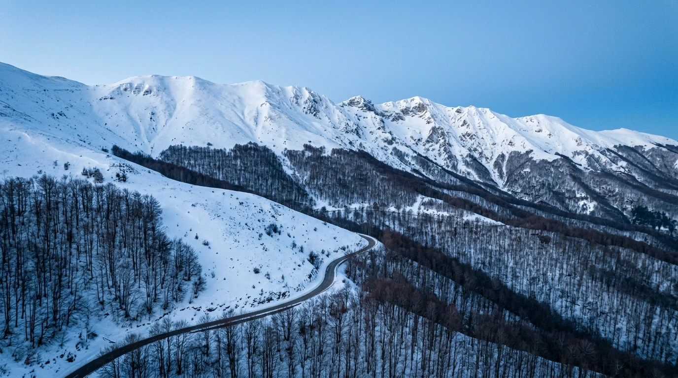 Prima neve sui rilievi dell'Appennino marchigiano